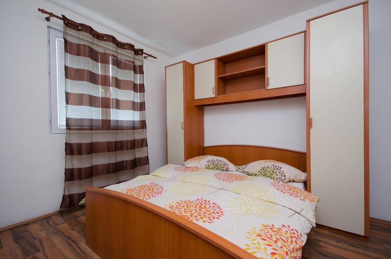 Apartments Toni Banjol Exterior photo